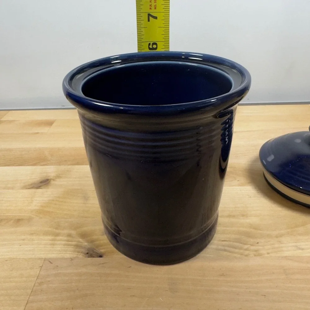Fiesta Cobalt Blue Small 1 Quart Canister with Lid 571105 Ceramic Jar USA - Picture 5 of 6